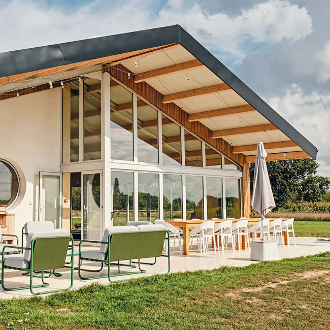 La terrasse vous attends…